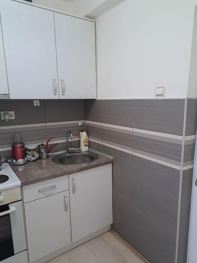 Apartman Sa Panoramom Kruševac Dış mekan fotoğraf