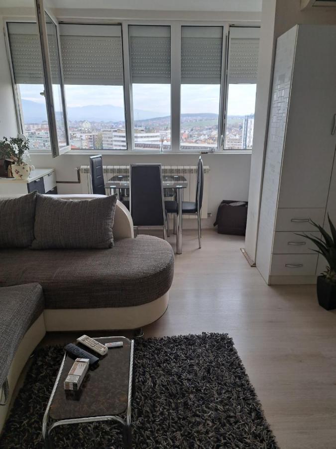 Apartman Sa Panoramom Kruševac Dış mekan fotoğraf